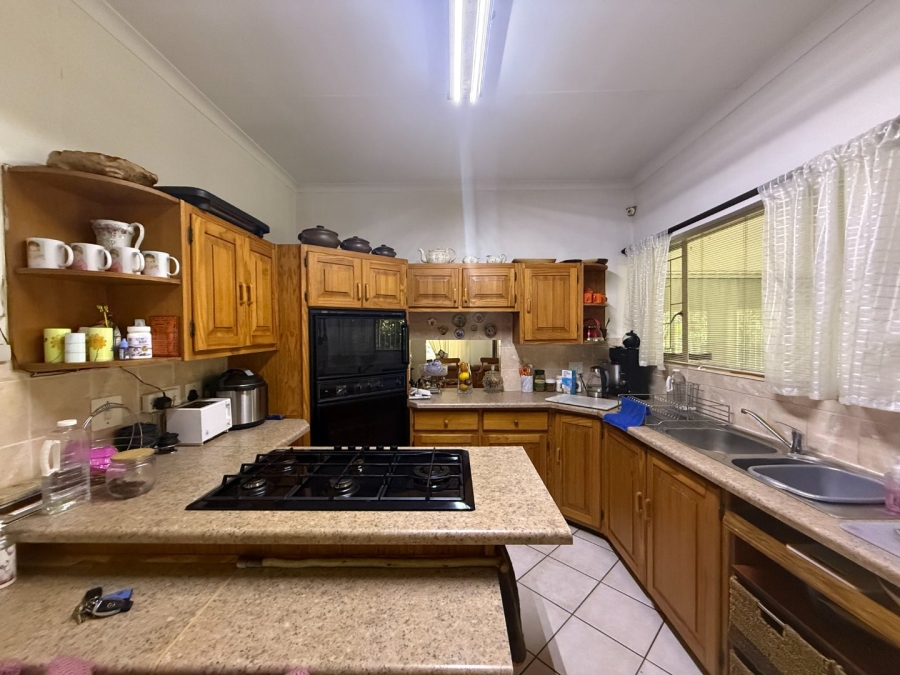 3 Bedroom Property for Sale in Ifafi North West